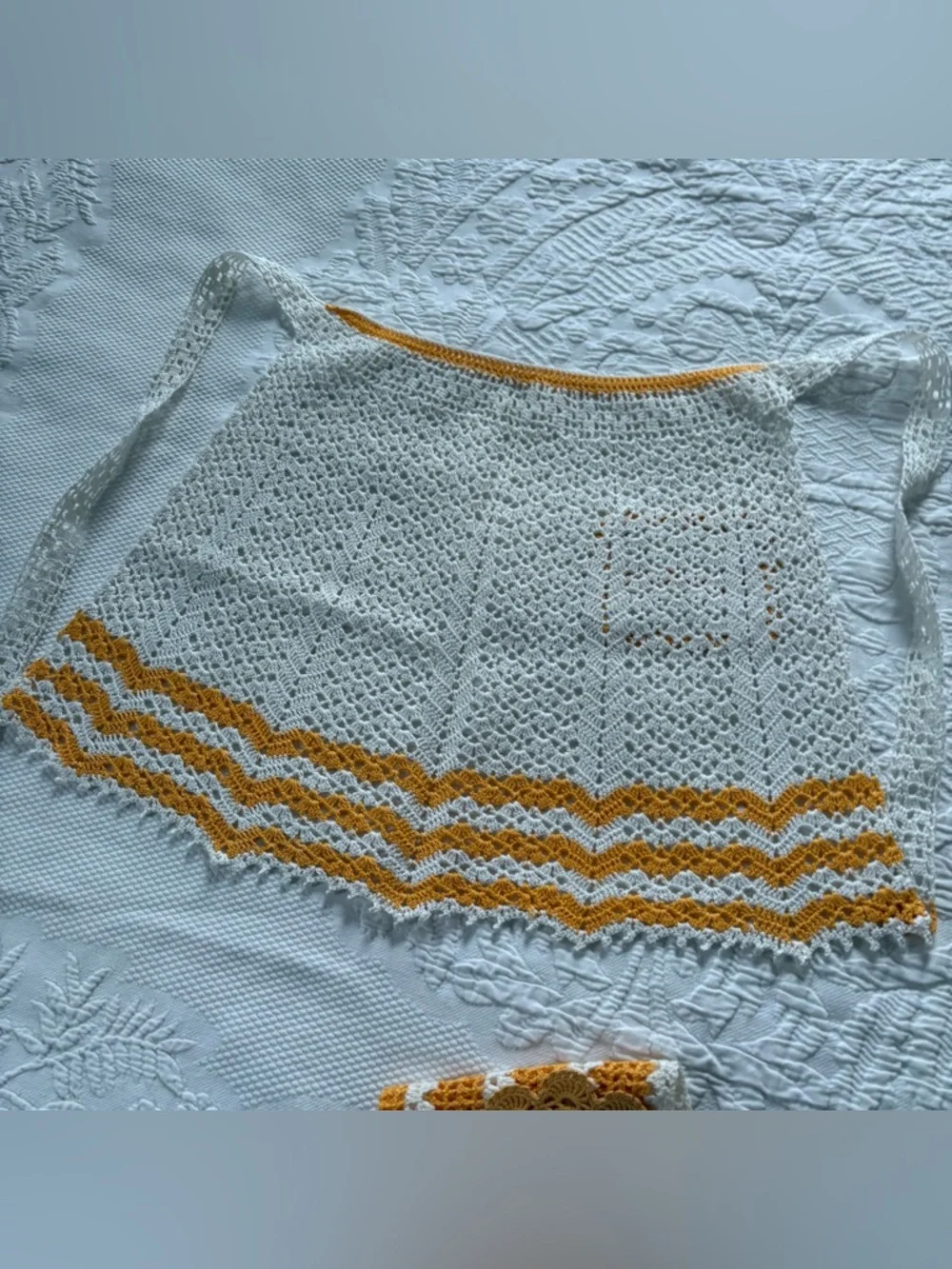 Vintage crocheted apron set handmade dish cloth pot holder housewife 50s